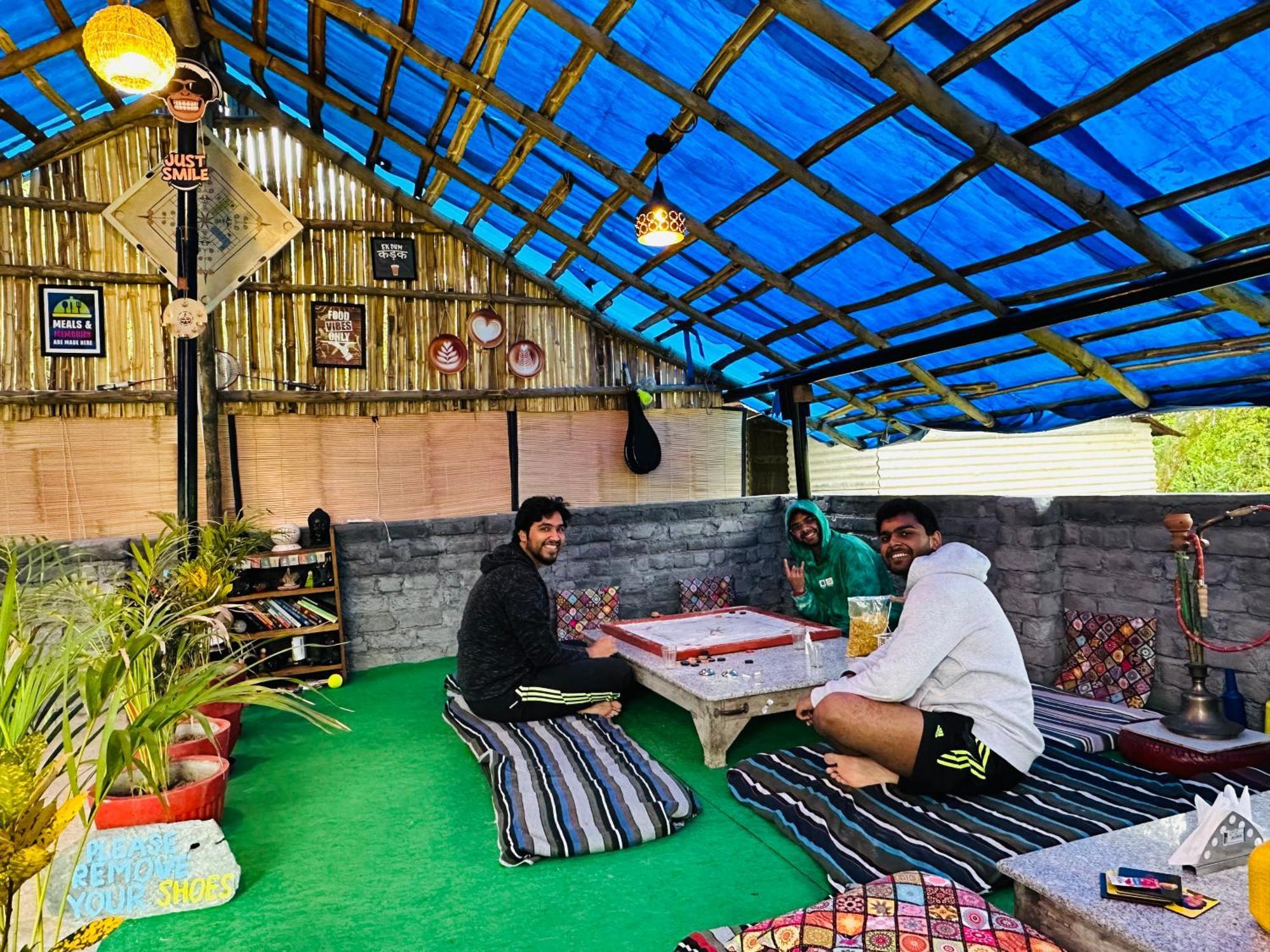 Auberge de jeunesse Dreamwoods A Travellers Farm à Dharamshala Extérieur photo